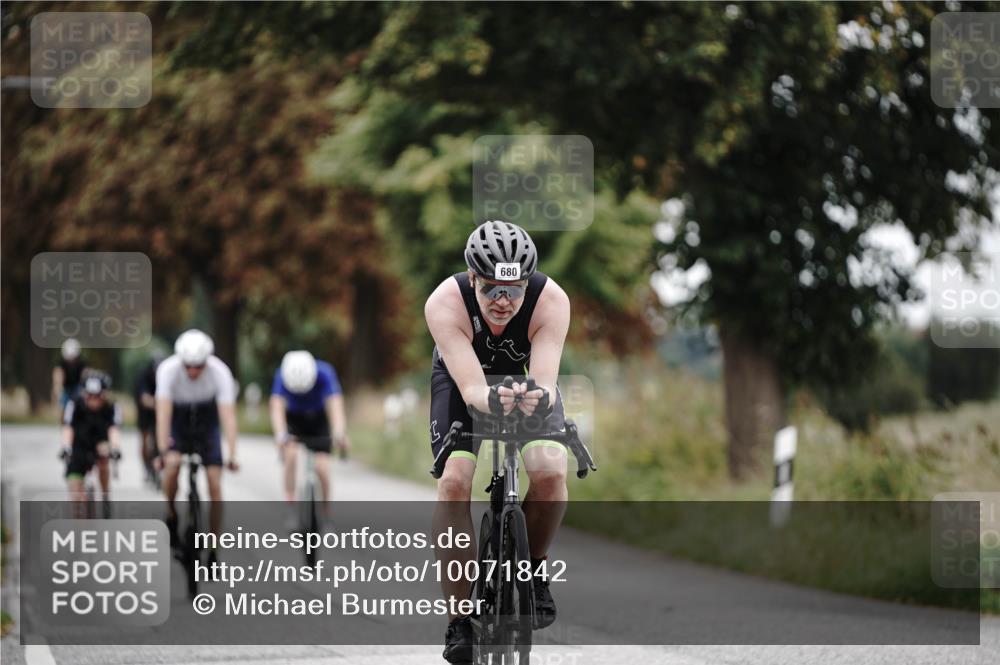 30.08.2026 - Elbe Triathlon Hamburg Michael Burmester http://msf.ph/oto/10071842 30.08.2026 10:08:57 Radfahren 435, 560, 606, 680, 842, 876 meine-sportfotos.de