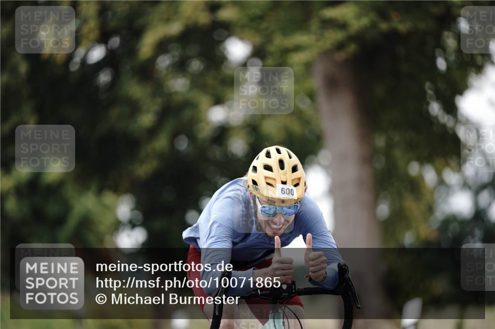 30.08.2026 - Elbe Triathlon Hamburg Michael Burmester http://msf.ph/oto/10071865 30.08.2026 10:09:07 Radfahren 431, 600, 712, 854 meine-sportfotos.de