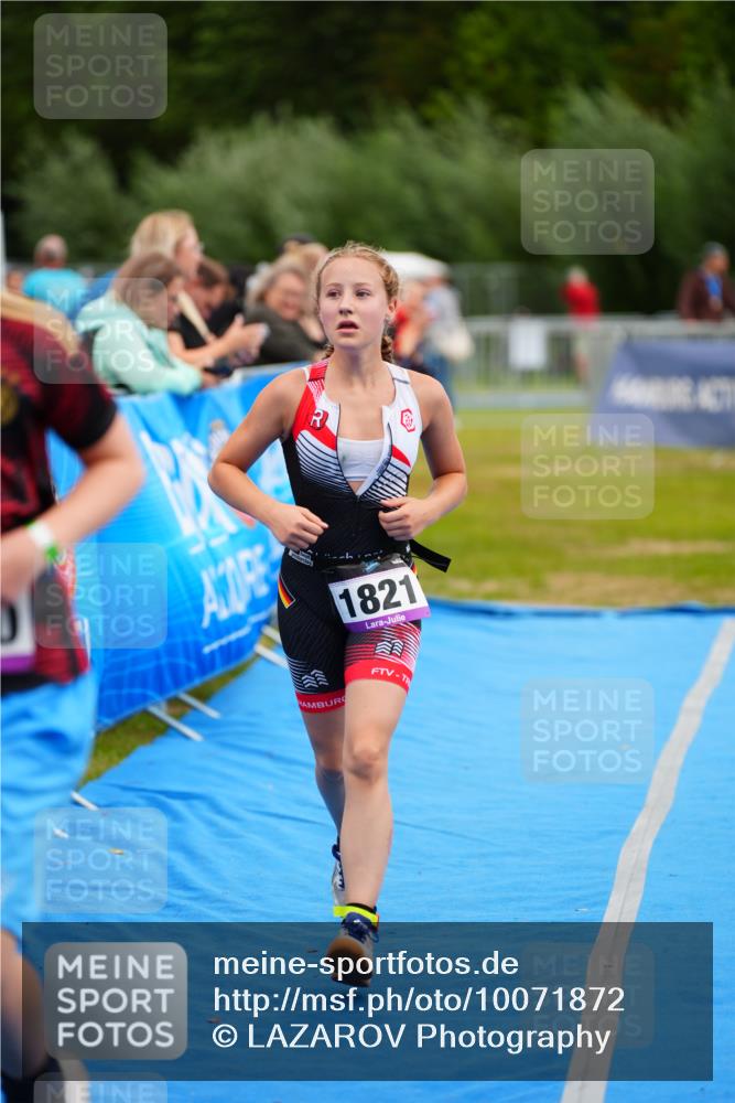 30.08.2026 - Elbe Triathlon Hamburg LAZAROV Photography http://msf.ph/oto/10071872 30.08.2026 13:07:06 Ziel 1800, 1821 meine-sportfotos.de