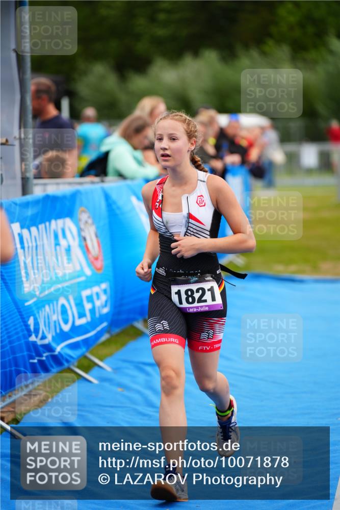 30.08.2026 - Elbe Triathlon Hamburg LAZAROV Photography http://msf.ph/oto/10071878 30.08.2026 13:07:07 Ziel 1800, 1821 meine-sportfotos.de