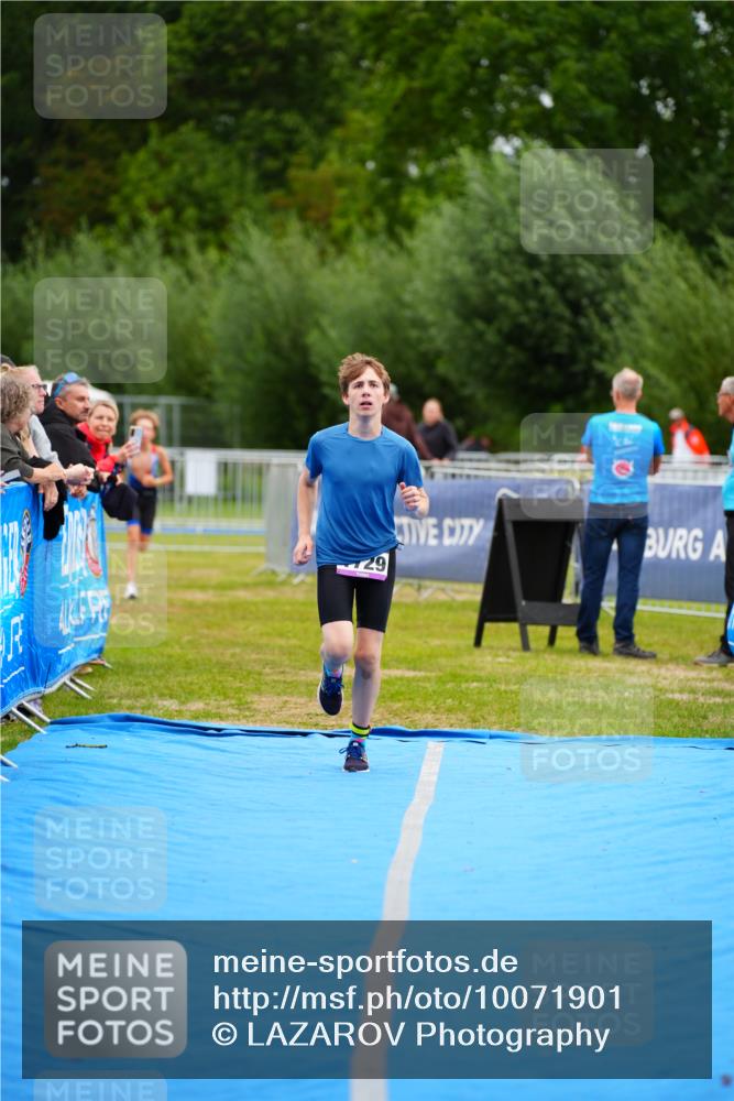 30.08.2026 - Elbe Triathlon Hamburg LAZAROV Photography http://msf.ph/oto/10071901 30.08.2026 13:07:37 Ziel 1729, 1778 meine-sportfotos.de