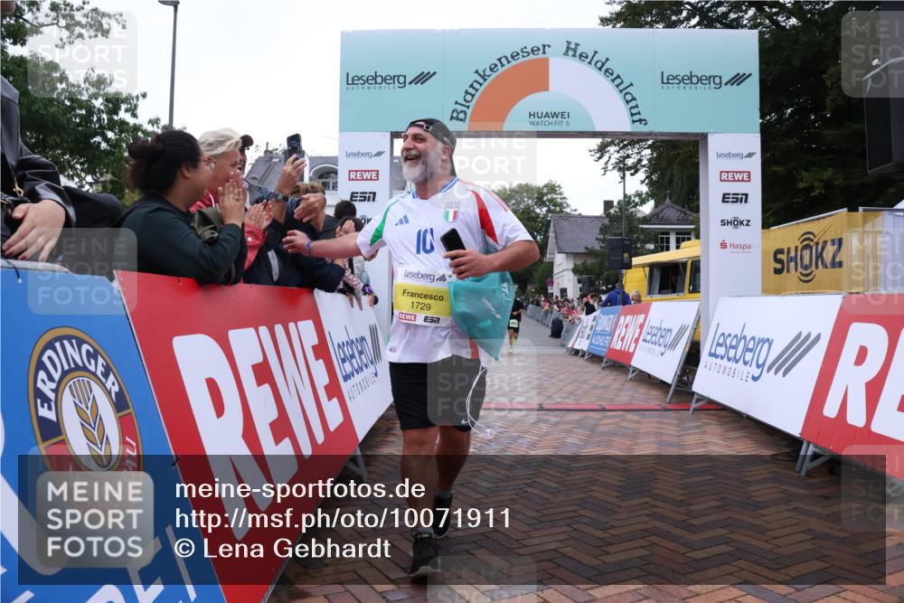 30.08.2026 - Blankeneser Heldenlauf Lena Gebhardt http://msf.ph/oto/10071911 30.08.2026 10:13:01 Ziel 1729, 5419 meine-sportfotos.de