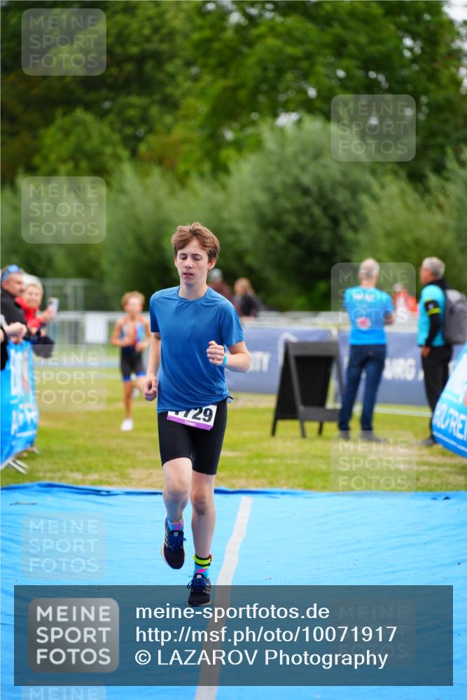 30.08.2026 - Elbe Triathlon Hamburg LAZAROV Photography http://msf.ph/oto/10071917 30.08.2026 13:07:39 Ziel 1729, 1778 meine-sportfotos.de