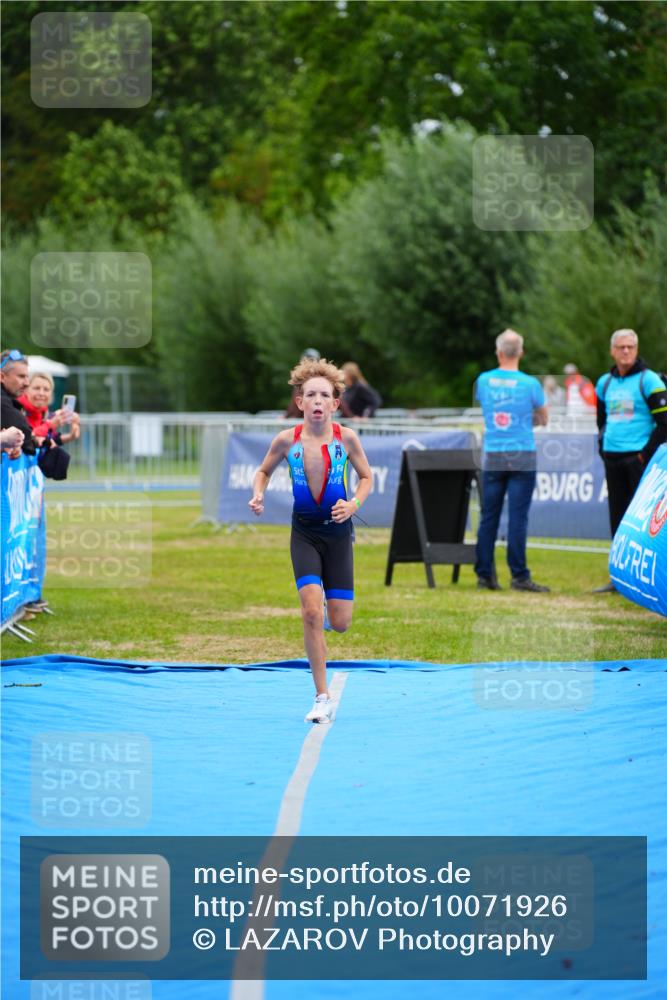 30.08.2026 - Elbe Triathlon Hamburg LAZAROV Photography http://msf.ph/oto/10071926 30.08.2026 13:07:42 Ziel 1729, 1778 meine-sportfotos.de