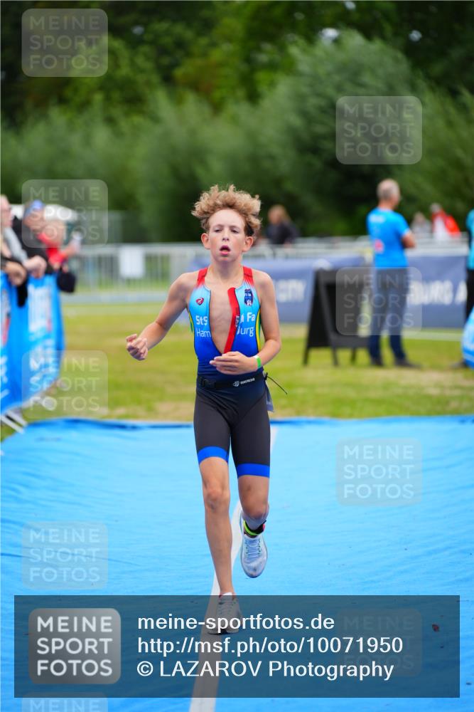 30.08.2026 - Elbe Triathlon Hamburg LAZAROV Photography http://msf.ph/oto/10071950 30.08.2026 13:07:44 Ziel 1778 meine-sportfotos.de