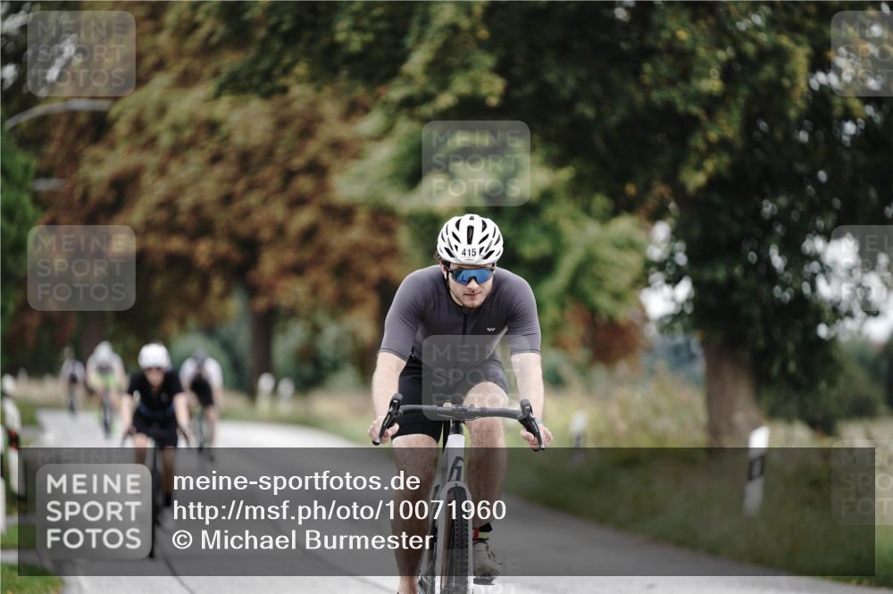 30.08.2026 - Elbe Triathlon Hamburg Michael Burmester http://msf.ph/oto/10071960 30.08.2026 10:10:02 Radfahren 408, 415, 865, 967 meine-sportfotos.de