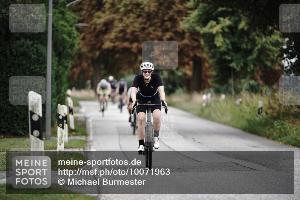 30.08.2026 - Elbe Triathlon Hamburg Michael Burmester http://msf.ph/oto/10071963 30.08.2026 10:10:04 Radfahren 408, 415, 516, 865 meine-sportfotos.de