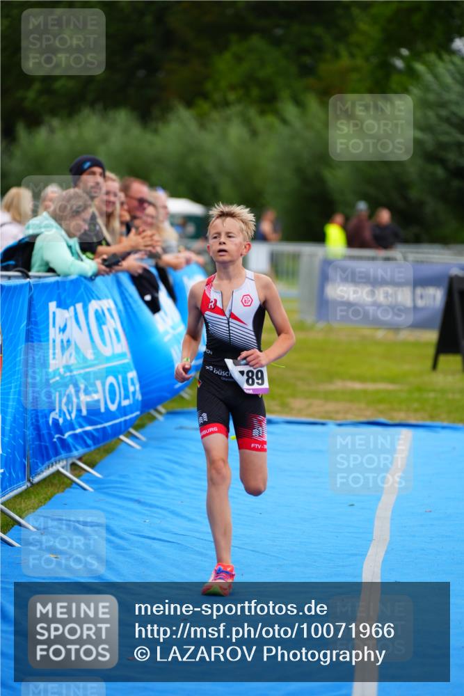 30.08.2026 - Elbe Triathlon Hamburg LAZAROV Photography http://msf.ph/oto/10071966 30.08.2026 13:09:03 Ziel 1789 meine-sportfotos.de