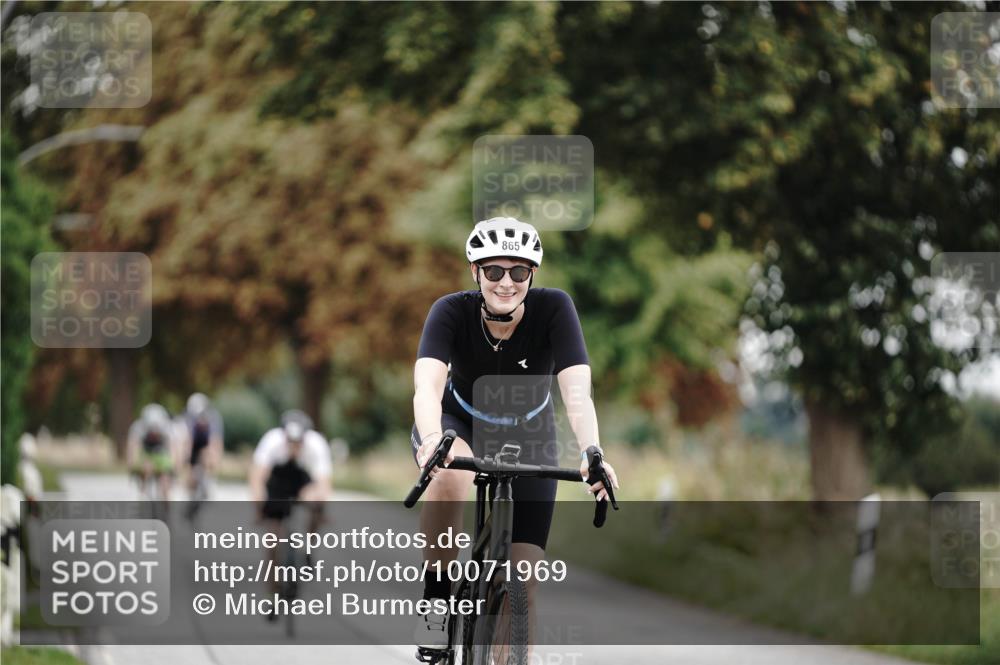 30.08.2026 - Elbe Triathlon Hamburg Michael Burmester http://msf.ph/oto/10071969 30.08.2026 10:10:05 Radfahren 408, 415, 516, 855, 865 meine-sportfotos.de