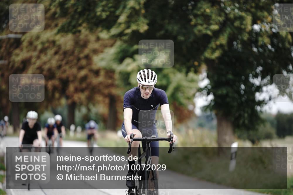 30.08.2026 - Elbe Triathlon Hamburg Michael Burmester http://msf.ph/oto/10072029 30.08.2026 10:10:41 Radfahren 419, 462, 541, 658, 849, 856, 911, 933, 960 meine-sportfotos.de