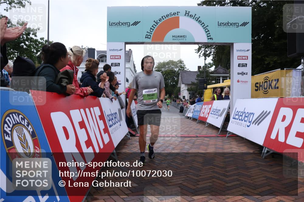 30.08.2026 - Blankeneser Heldenlauf Lena Gebhardt http://msf.ph/oto/10072030 30.08.2026 10:13:11 Ziel 5419, 5448 meine-sportfotos.de