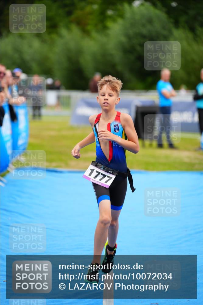 30.08.2026 - Elbe Triathlon Hamburg LAZAROV Photography http://msf.ph/oto/10072034 30.08.2026 13:09:25 Ziel 1777, 1828 meine-sportfotos.de