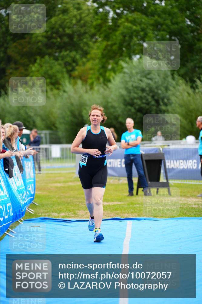 30.08.2026 - Elbe Triathlon Hamburg LAZAROV Photography http://msf.ph/oto/10072057 30.08.2026 13:10:35 Ziel 1698 meine-sportfotos.de