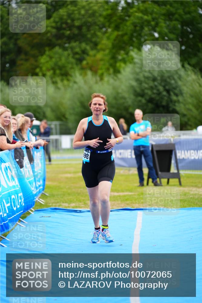 30.08.2026 - Elbe Triathlon Hamburg LAZAROV Photography http://msf.ph/oto/10072065 30.08.2026 13:10:36 Ziel 1698 meine-sportfotos.de
