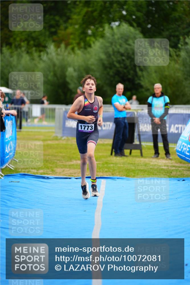 30.08.2026 - Elbe Triathlon Hamburg LAZAROV Photography http://msf.ph/oto/10072081 30.08.2026 13:10:48 Ziel 1773 meine-sportfotos.de