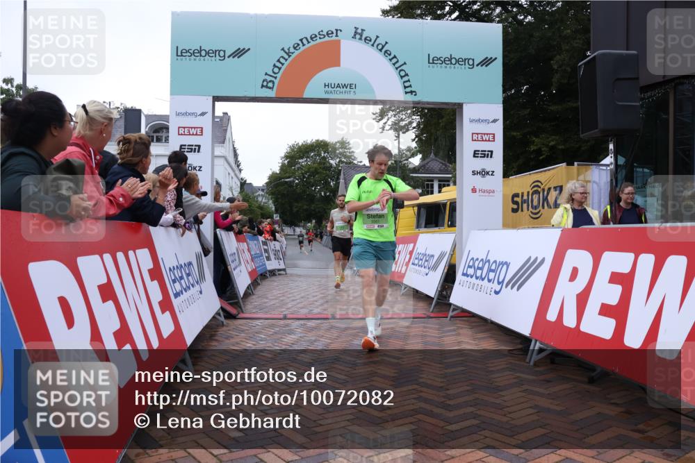 30.08.2026 - Blankeneser Heldenlauf Lena Gebhardt http://msf.ph/oto/10072082 30.08.2026 10:13:18 Ziel 5448, 5561, 5844 meine-sportfotos.de