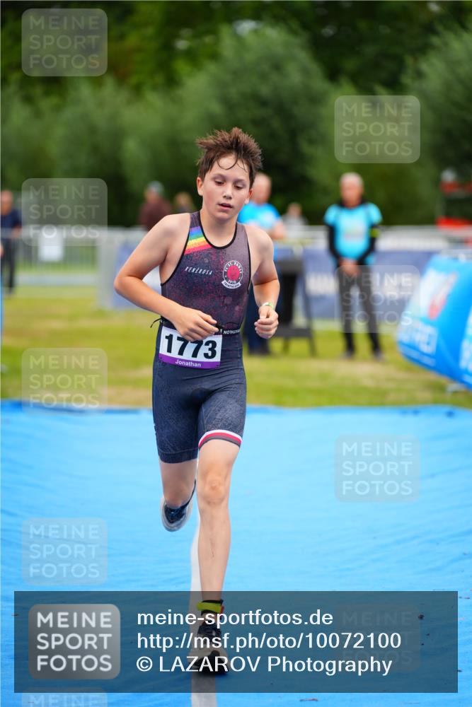 30.08.2026 - Elbe Triathlon Hamburg LAZAROV Photography http://msf.ph/oto/10072100 30.08.2026 13:10:50 Ziel 1773 meine-sportfotos.de
