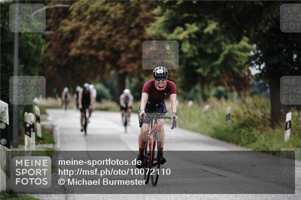 30.08.2026 - Elbe Triathlon Hamburg Michael Burmester http://msf.ph/oto/10072110 30.08.2026 10:11:22 Radfahren 581, 621, 713, 836, 920 meine-sportfotos.de