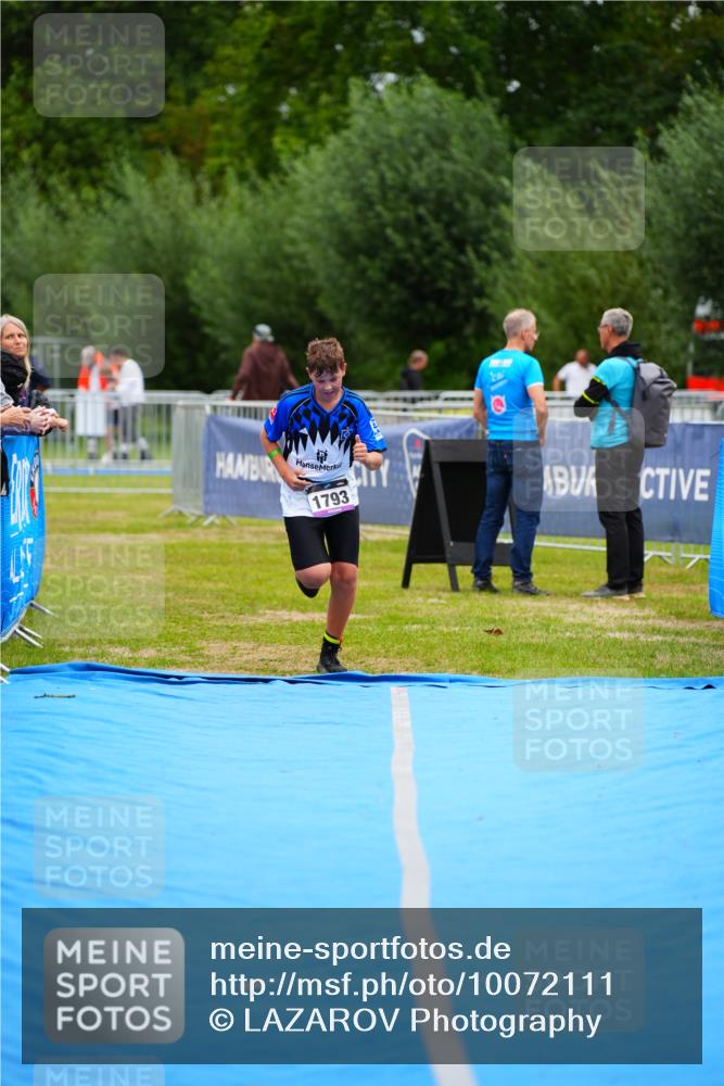30.08.2026 - Elbe Triathlon Hamburg LAZAROV Photography http://msf.ph/oto/10072111 30.08.2026 13:13:44 Ziel 1793 meine-sportfotos.de
