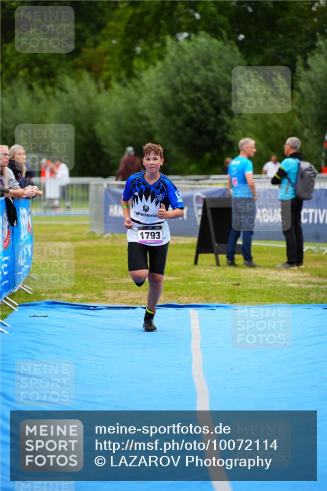 30.08.2026 - Elbe Triathlon Hamburg LAZAROV Photography http://msf.ph/oto/10072114 30.08.2026 13:13:45 Ziel 1793 meine-sportfotos.de