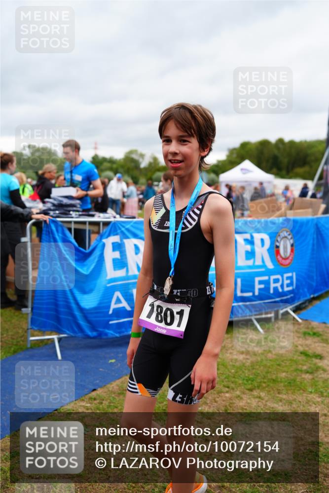 30.08.2026 - Elbe Triathlon Hamburg LAZAROV Photography http://msf.ph/oto/10072154 30.08.2026 13:14:20 Ziel  meine-sportfotos.de
