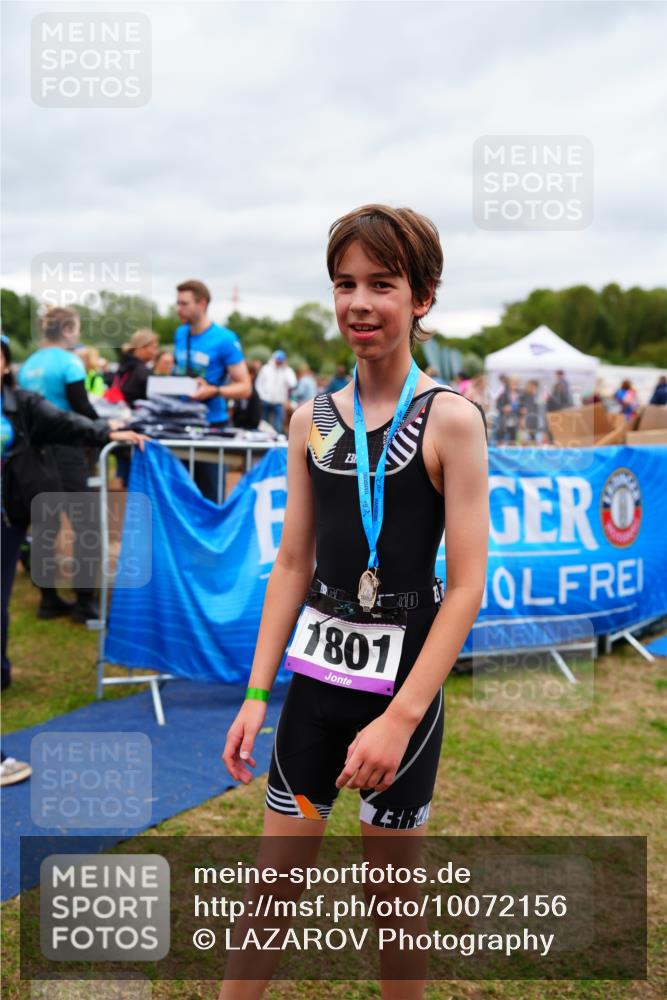 30.08.2026 - Elbe Triathlon Hamburg LAZAROV Photography http://msf.ph/oto/10072156 30.08.2026 13:14:21 Ziel  meine-sportfotos.de