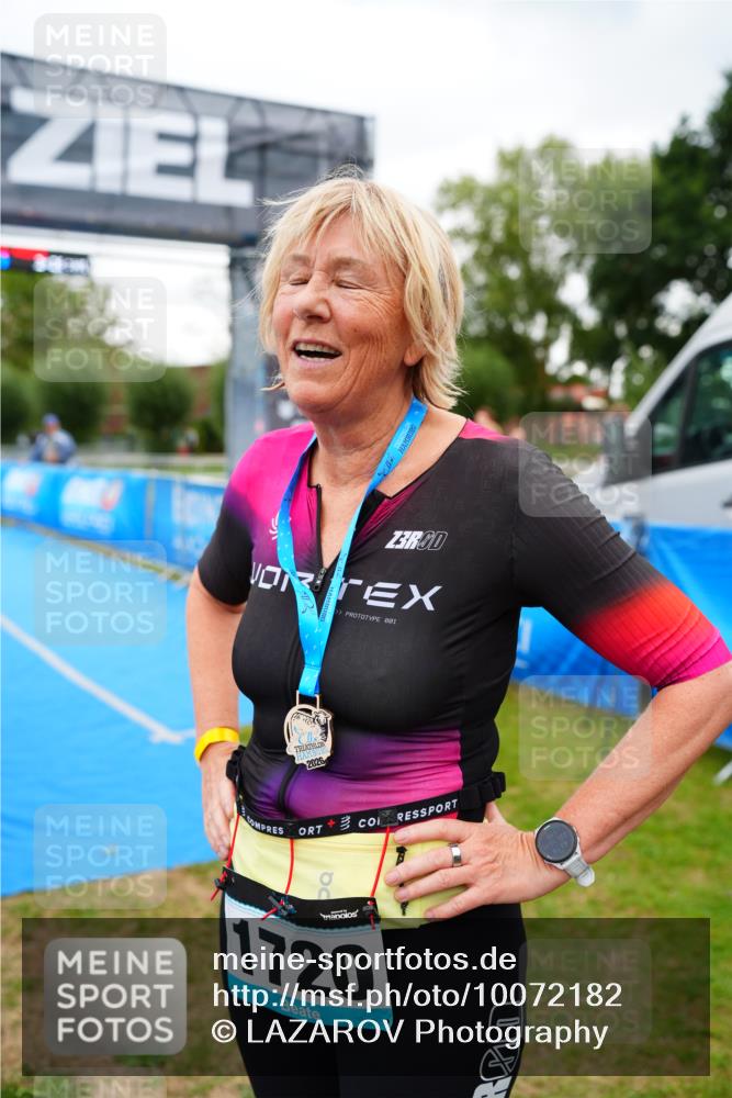 30.08.2026 - Elbe Triathlon Hamburg LAZAROV Photography http://msf.ph/oto/10072182 30.08.2026 13:18:08 Ziel  meine-sportfotos.de