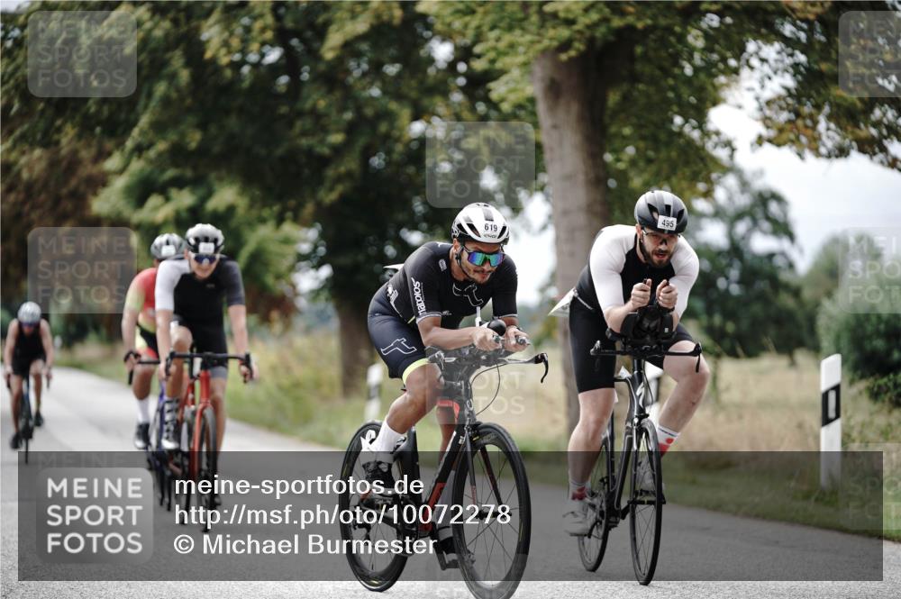 30.08.2026 - Elbe Triathlon Hamburg Michael Burmester http://msf.ph/oto/10072278 30.08.2026 10:13:24 Radfahren 505, 526, 619, 643, 752, 887 meine-sportfotos.de