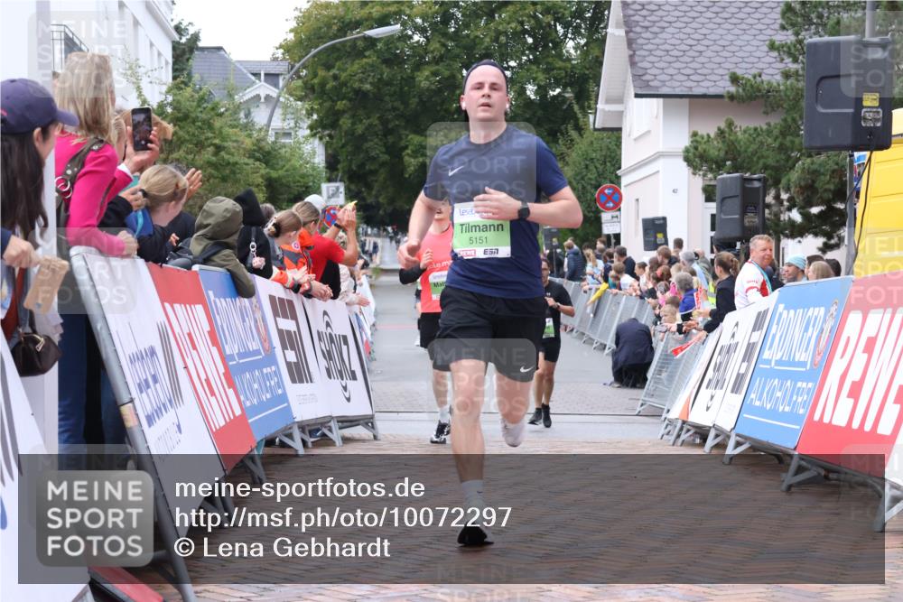 30.08.2026 - Blankeneser Heldenlauf Lena Gebhardt http://msf.ph/oto/10072297 30.08.2026 10:14:18 Ziel 5151, 5471, 5620 meine-sportfotos.de