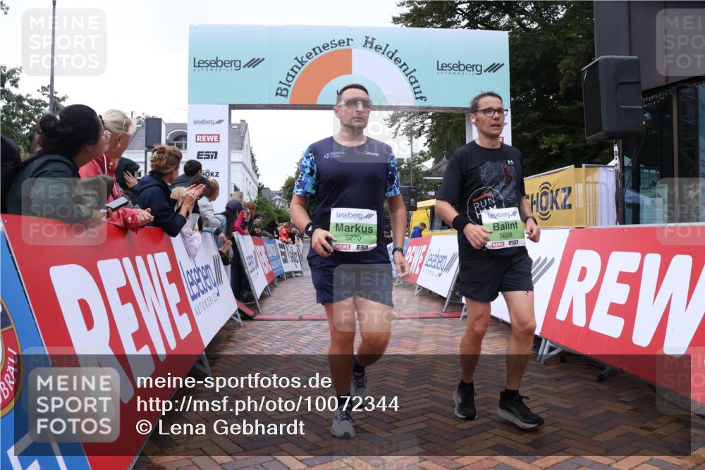 30.08.2026 - Blankeneser Heldenlauf Lena Gebhardt http://msf.ph/oto/10072344 30.08.2026 10:14:24 Ziel 5151, 5270, 5398, 5471, 5620, 5828 meine-sportfotos.de