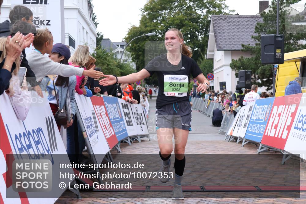 30.08.2026 - Blankeneser Heldenlauf Lena Gebhardt http://msf.ph/oto/10072353 30.08.2026 10:14:26 Ziel 5151, 5270, 5398, 5620, 5828 meine-sportfotos.de