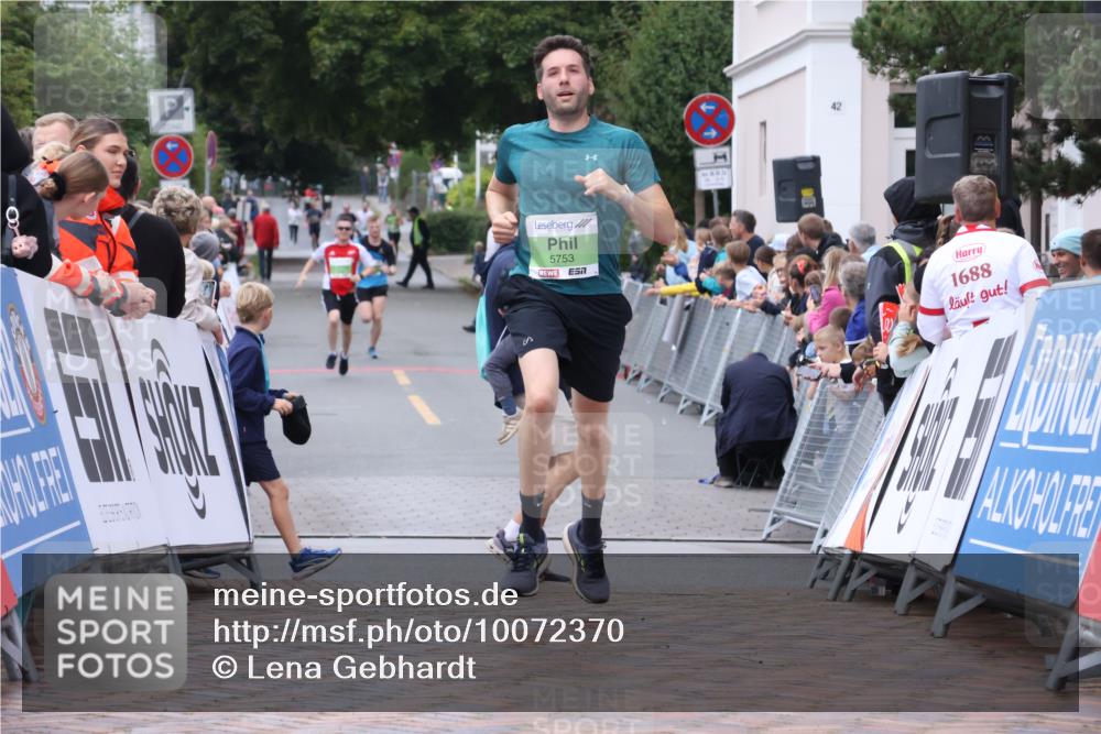 30.08.2026 - Blankeneser Heldenlauf Lena Gebhardt http://msf.ph/oto/10072370 30.08.2026 10:14:29 Ziel 5270, 5398, 5620, 5753, 5828 meine-sportfotos.de