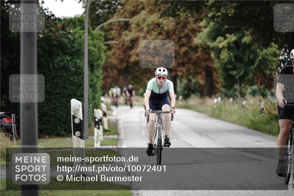 30.08.2026 - Elbe Triathlon Hamburg Michael Burmester http://msf.ph/oto/10072401 30.08.2026 10:15:27 Radfahren 513, 699, 810, 919, 934 meine-sportfotos.de