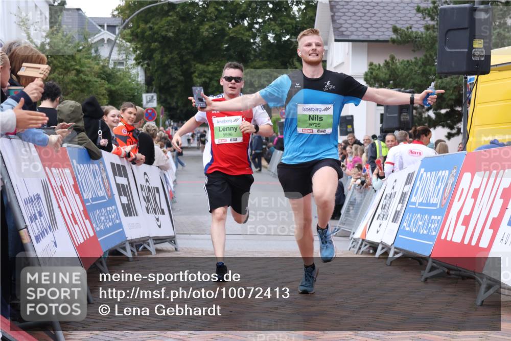 30.08.2026 - Blankeneser Heldenlauf Lena Gebhardt http://msf.ph/oto/10072413 30.08.2026 10:14:36 Ziel 5596, 5725, 5753 meine-sportfotos.de