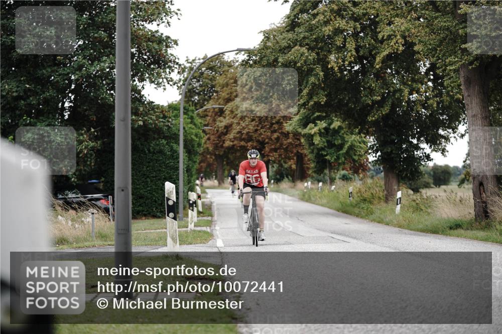 30.08.2026 - Elbe Triathlon Hamburg Michael Burmester http://msf.ph/oto/10072441 30.08.2026 10:16:01 Radfahren 479, 540, 566, 700 meine-sportfotos.de