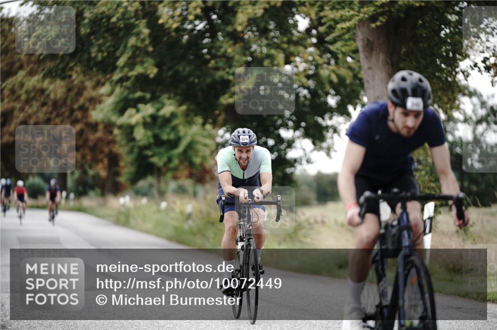 30.08.2026 - Elbe Triathlon Hamburg Michael Burmester http://msf.ph/oto/10072449 30.08.2026 10:16:09 Radfahren 540, 624, 874, 958 meine-sportfotos.de