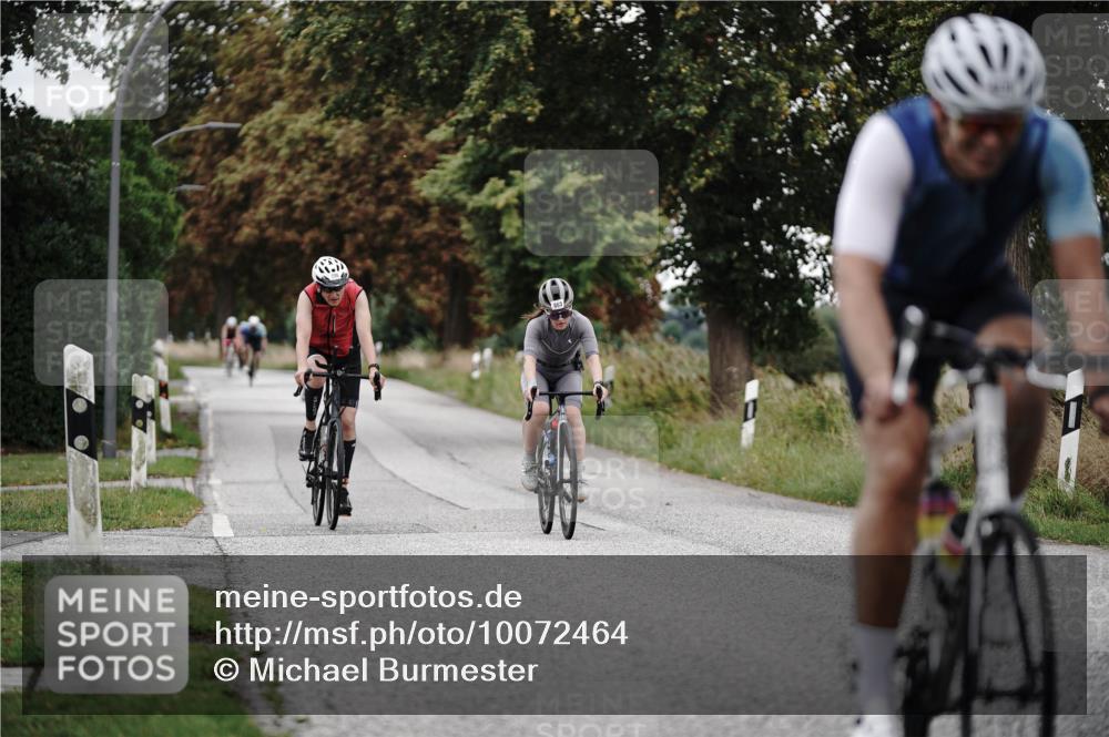 30.08.2026 - Elbe Triathlon Hamburg Michael Burmester http://msf.ph/oto/10072464 30.08.2026 10:16:20 Radfahren 409, 548, 671, 726, 790, 863 meine-sportfotos.de
