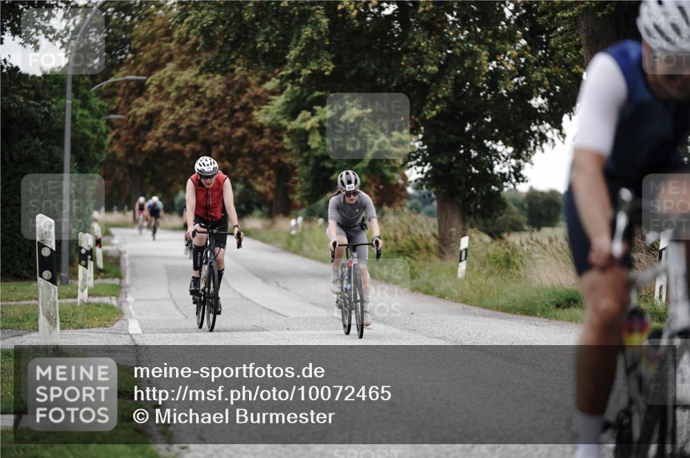 30.08.2026 - Elbe Triathlon Hamburg Michael Burmester http://msf.ph/oto/10072465 30.08.2026 10:16:20 Radfahren 409, 548, 671, 726, 790, 863 meine-sportfotos.de