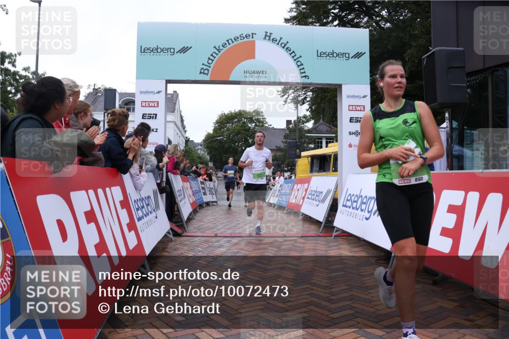 30.08.2026 - Blankeneser Heldenlauf Lena Gebhardt http://msf.ph/oto/10072473 30.08.2026 10:15:04 Ziel 5407, 5481, 5775, 5874 meine-sportfotos.de
