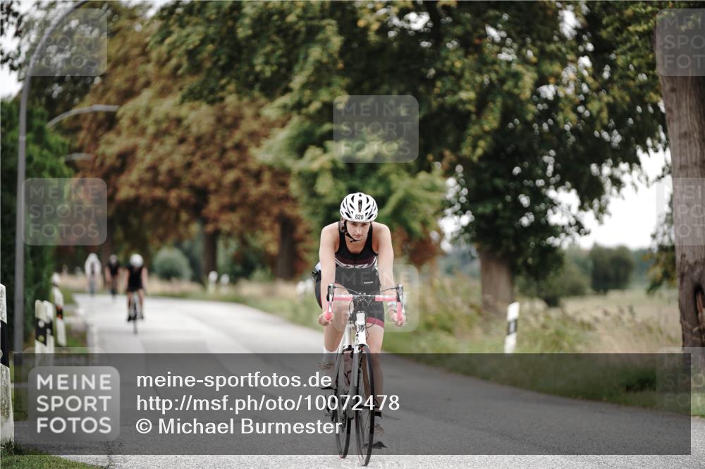30.08.2026 - Elbe Triathlon Hamburg Michael Burmester http://msf.ph/oto/10072478 30.08.2026 10:16:33 Radfahren 820, 869, 938 meine-sportfotos.de
