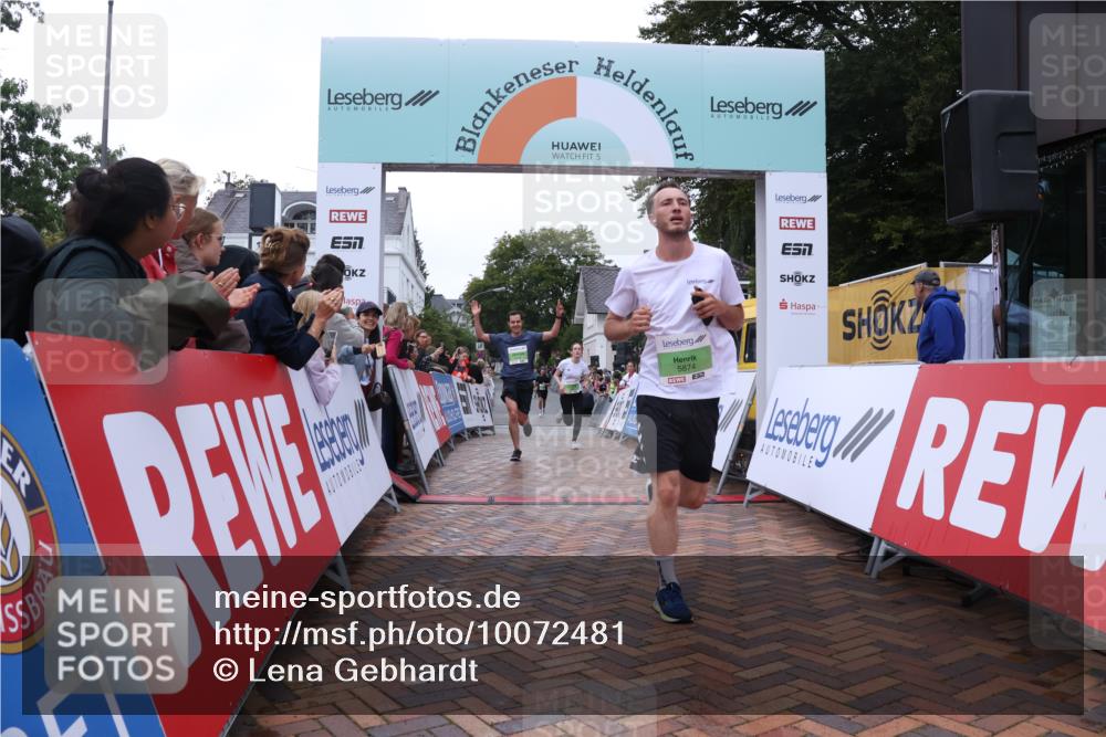 30.08.2026 - Blankeneser Heldenlauf Lena Gebhardt http://msf.ph/oto/10072481 30.08.2026 10:15:05 Ziel 5407, 5481, 5775, 5874 meine-sportfotos.de