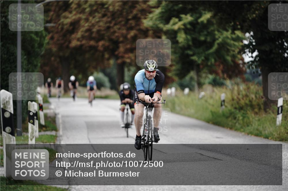 30.08.2026 - Elbe Triathlon Hamburg Michael Burmester http://msf.ph/oto/10072500 30.08.2026 10:17:02 Radfahren 681, 782 meine-sportfotos.de