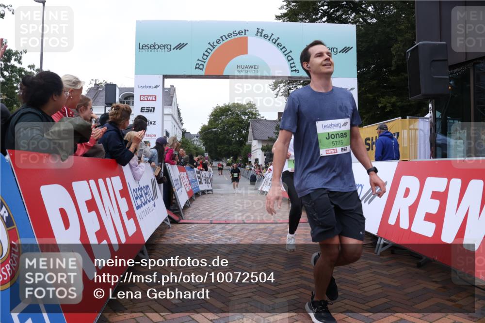 30.08.2026 - Blankeneser Heldenlauf Lena Gebhardt http://msf.ph/oto/10072504 30.08.2026 10:15:07 Ziel 5021, 5407, 5481, 5775, 5874 meine-sportfotos.de