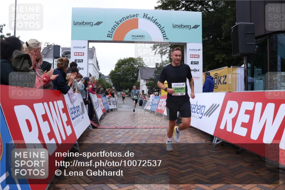 30.08.2026 - Blankeneser Heldenlauf Lena Gebhardt http://msf.ph/oto/10072537 30.08.2026 10:15:11 Ziel 5021, 5059, 5407, 5481, 5775, 5874 meine-sportfotos.de