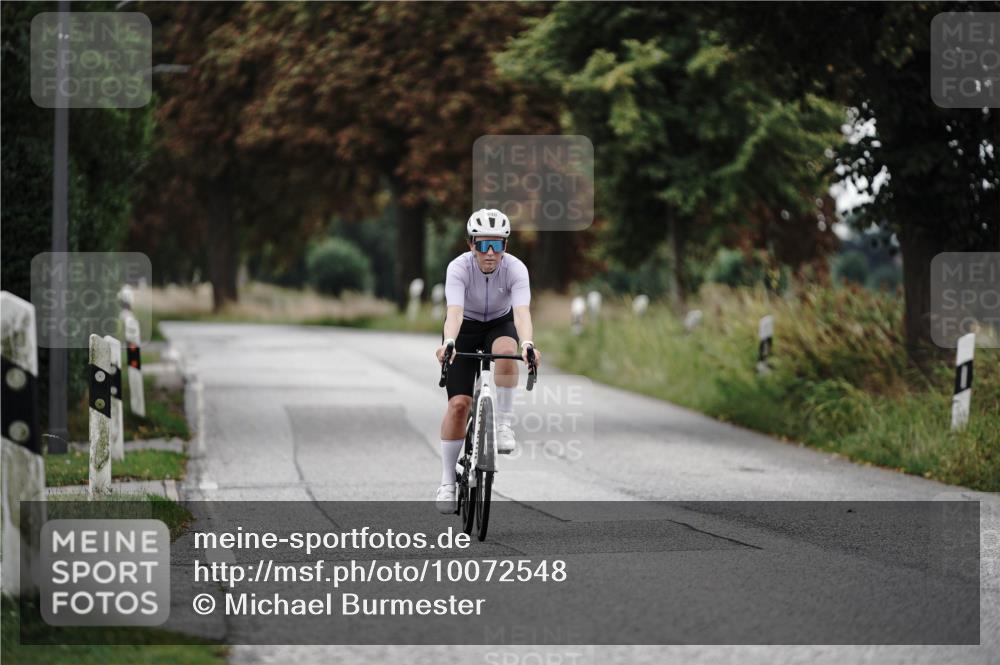 30.08.2026 - Elbe Triathlon Hamburg Michael Burmester http://msf.ph/oto/10072548 30.08.2026 10:17:50 Radfahren 940 meine-sportfotos.de