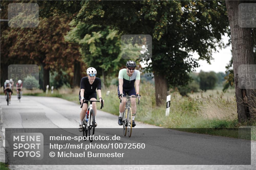 30.08.2026 - Elbe Triathlon Hamburg Michael Burmester http://msf.ph/oto/10072560 30.08.2026 10:18:18 Radfahren 475, 608, 831, 864, 953 meine-sportfotos.de