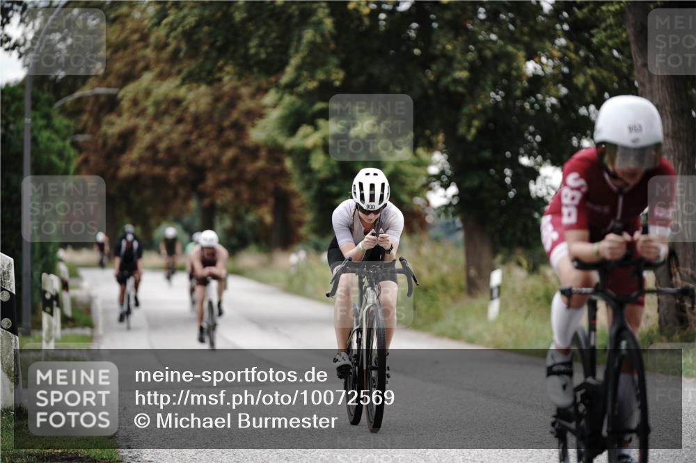 30.08.2026 - Elbe Triathlon Hamburg Michael Burmester http://msf.ph/oto/10072569 30.08.2026 10:18:26 Radfahren 556, 571, 618, 725, 774, 900, 953 meine-sportfotos.de