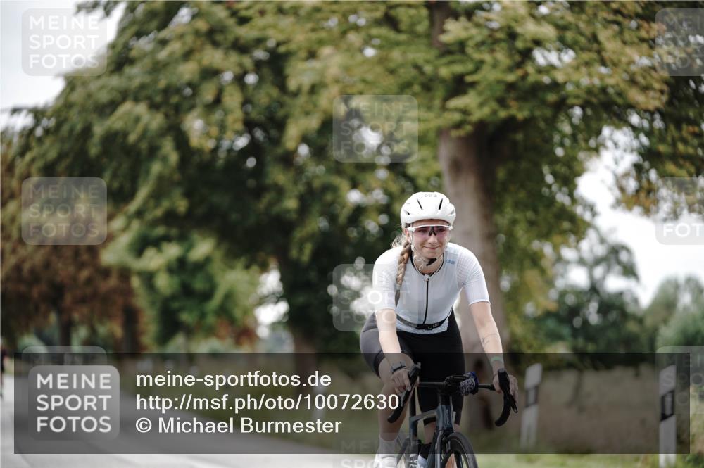 30.08.2026 - Elbe Triathlon Hamburg Michael Burmester http://msf.ph/oto/10072630 30.08.2026 10:19:34 Radfahren 893 meine-sportfotos.de