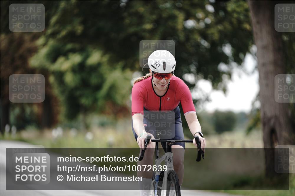 30.08.2026 - Elbe Triathlon Hamburg Michael Burmester http://msf.ph/oto/10072639 30.08.2026 10:19:53 Radfahren 674, 921 meine-sportfotos.de