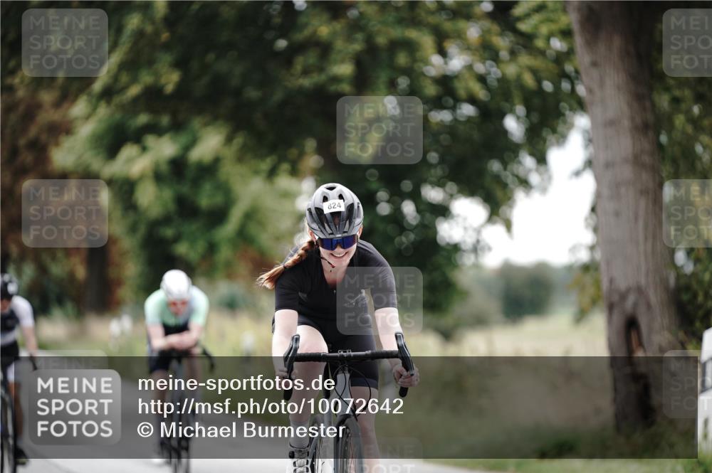 30.08.2026 - Elbe Triathlon Hamburg Michael Burmester http://msf.ph/oto/10072642 30.08.2026 10:20:08 Radfahren 521, 824 meine-sportfotos.de